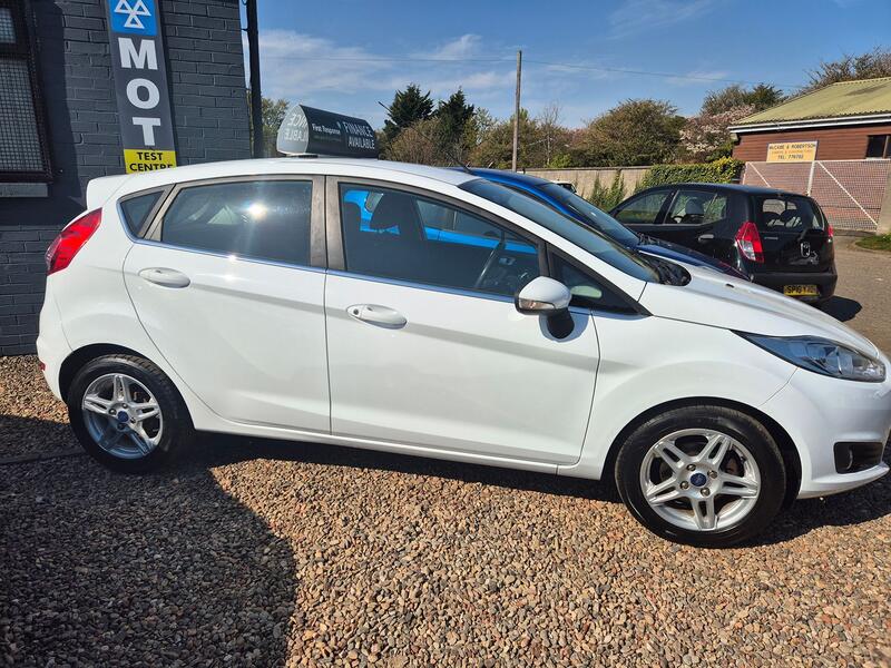 FORD FIESTA